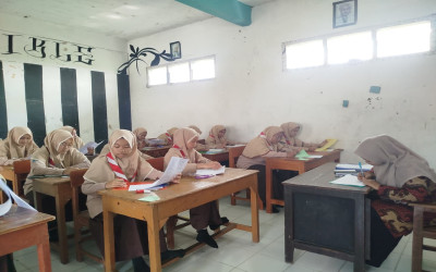 ASAS SEMESTER GANJIL 2025: SISWA MA AL ROSYID SIAP TANTANG DIRI DALAM UJIAN SELAMA 10 HARI