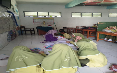 MA AL ROSYID SIAPKAN SISWA UNTUK UJIAN: LAKSANAKAN TAFTISY KITAB JELANG ASAS